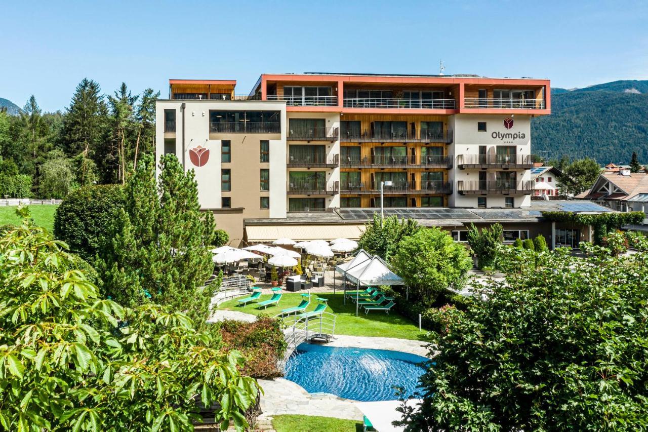 Hotel Olympia Brunico Bagian luar foto