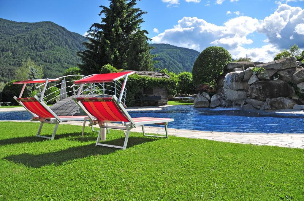Hotel Olympia Brunico Bagian luar foto