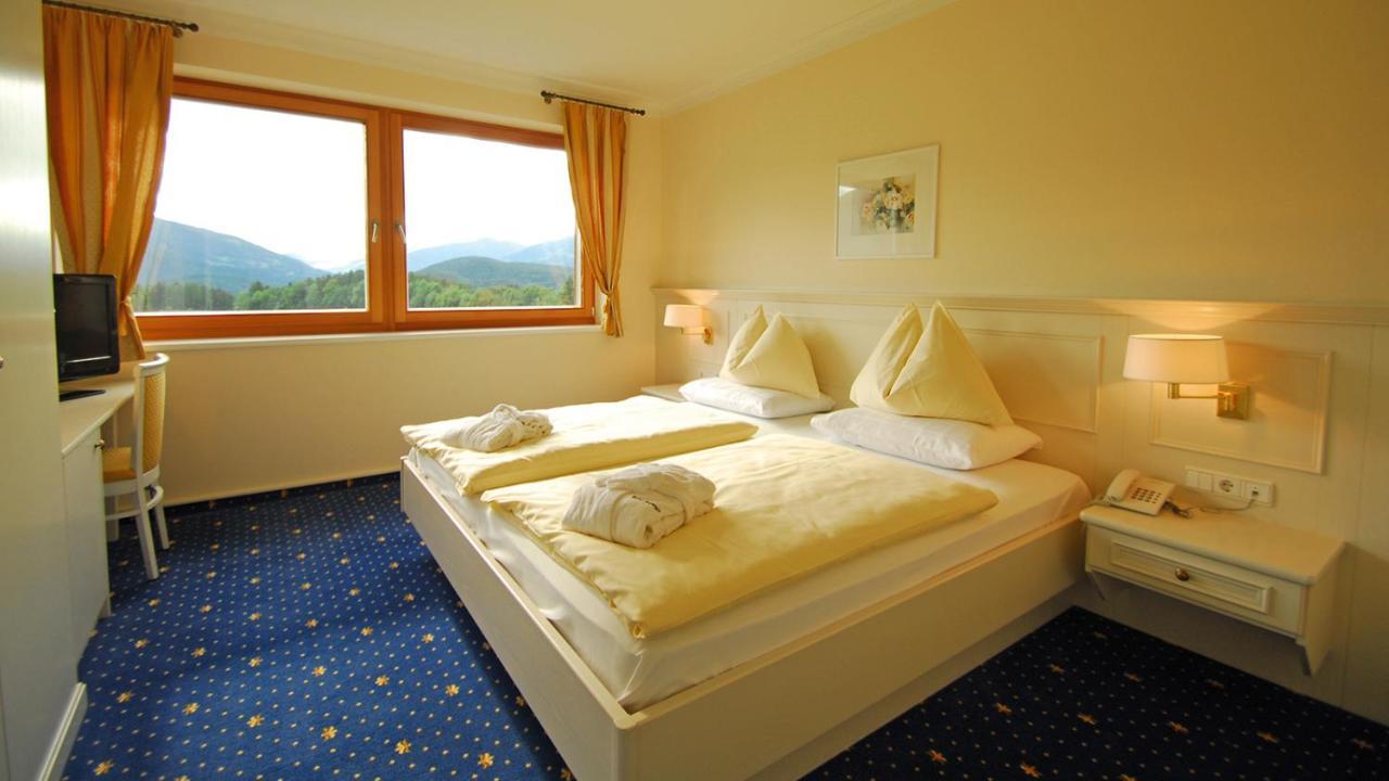 Hotel Olympia Brunico Bagian luar foto
